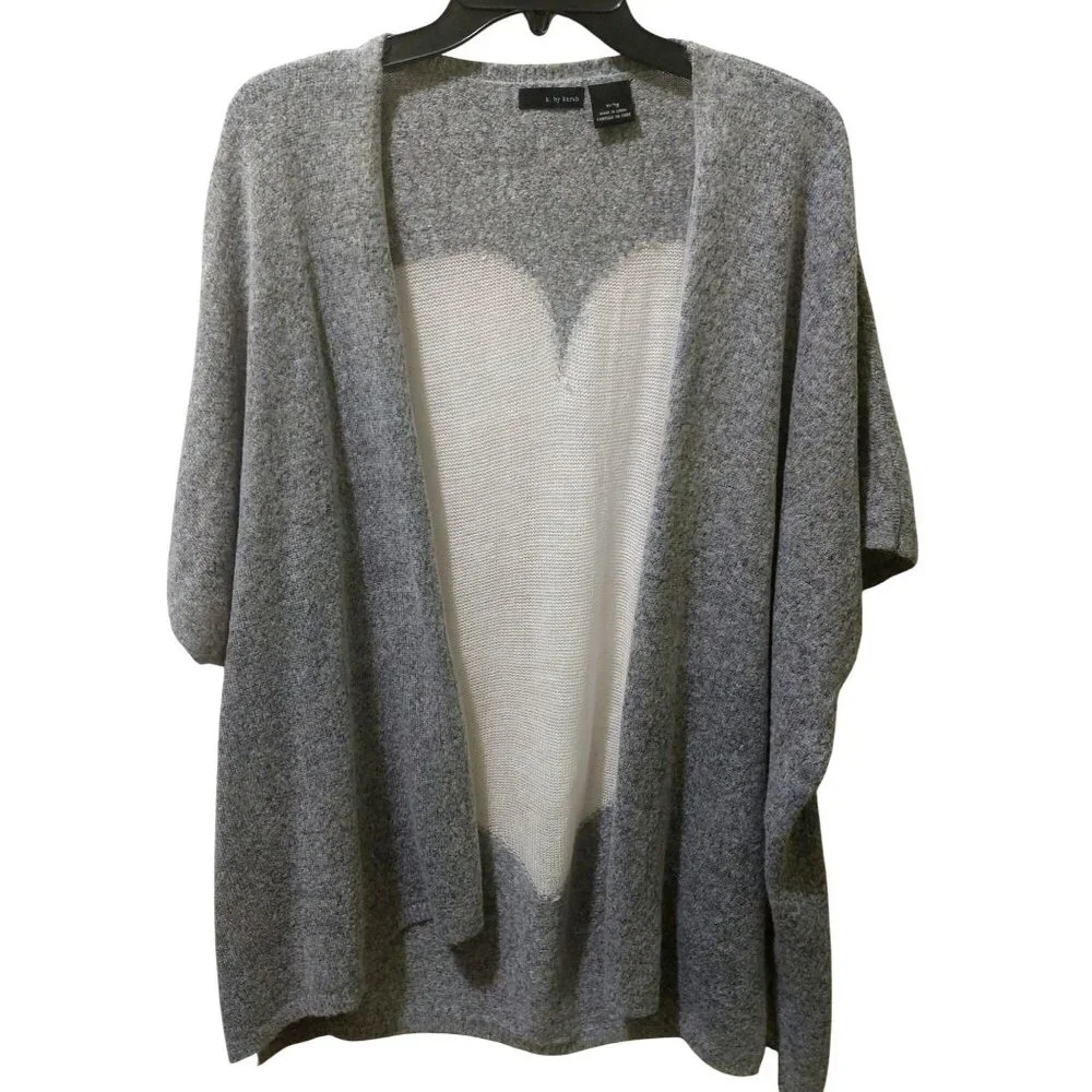 k. by kersh Women's Gray Short Sleeve Cardigan W/ White Heart on Back Size XL - Picture 1 of 10